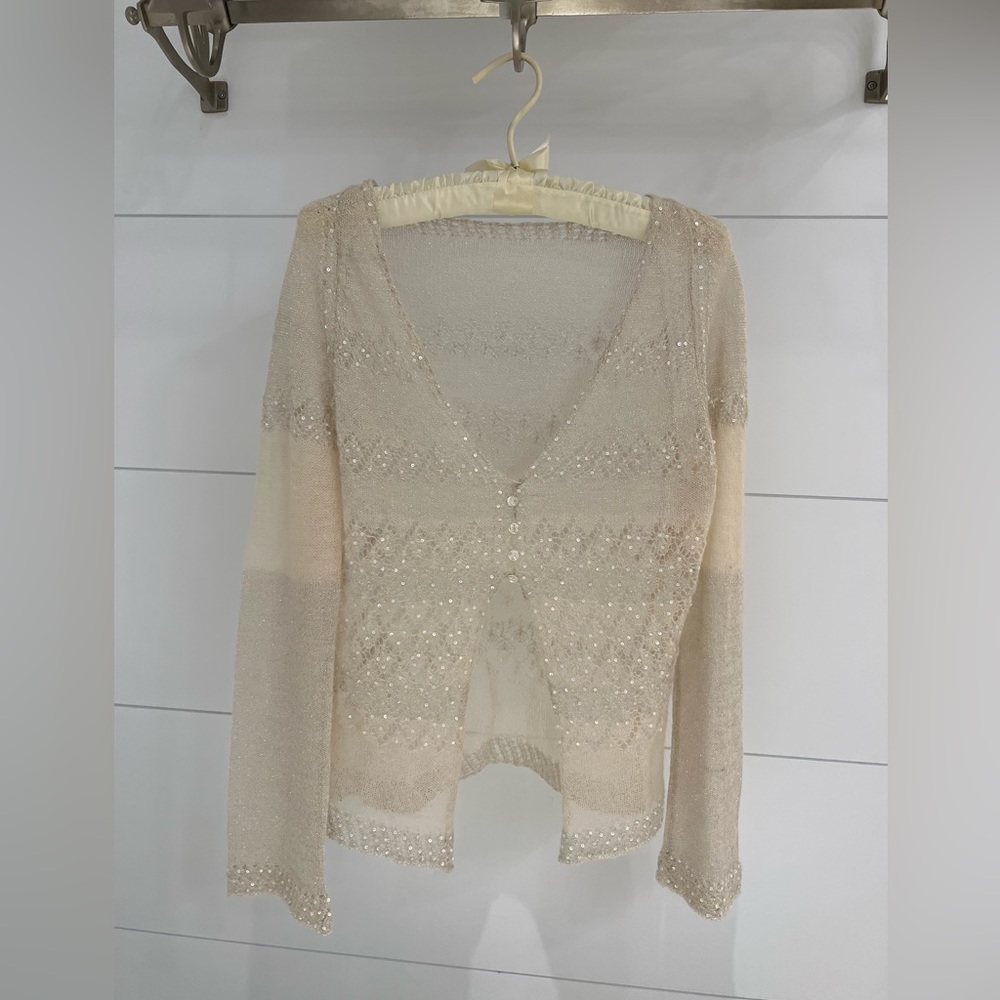 Dressy cardigan sweater, very fine details